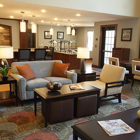 Staybridge Suites Dearborn By Ihg מראה חיצוני תמונה