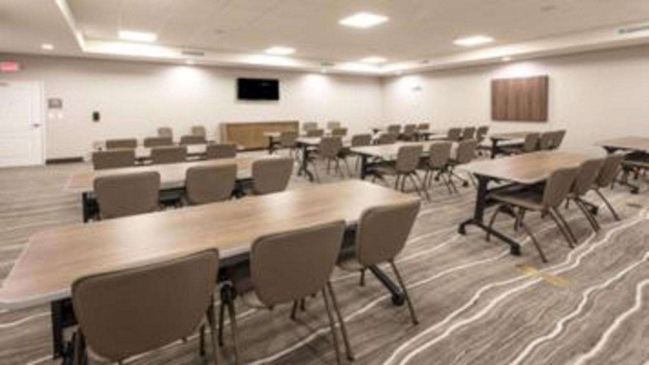 Staybridge Suites Dearborn By Ihg מראה חיצוני תמונה