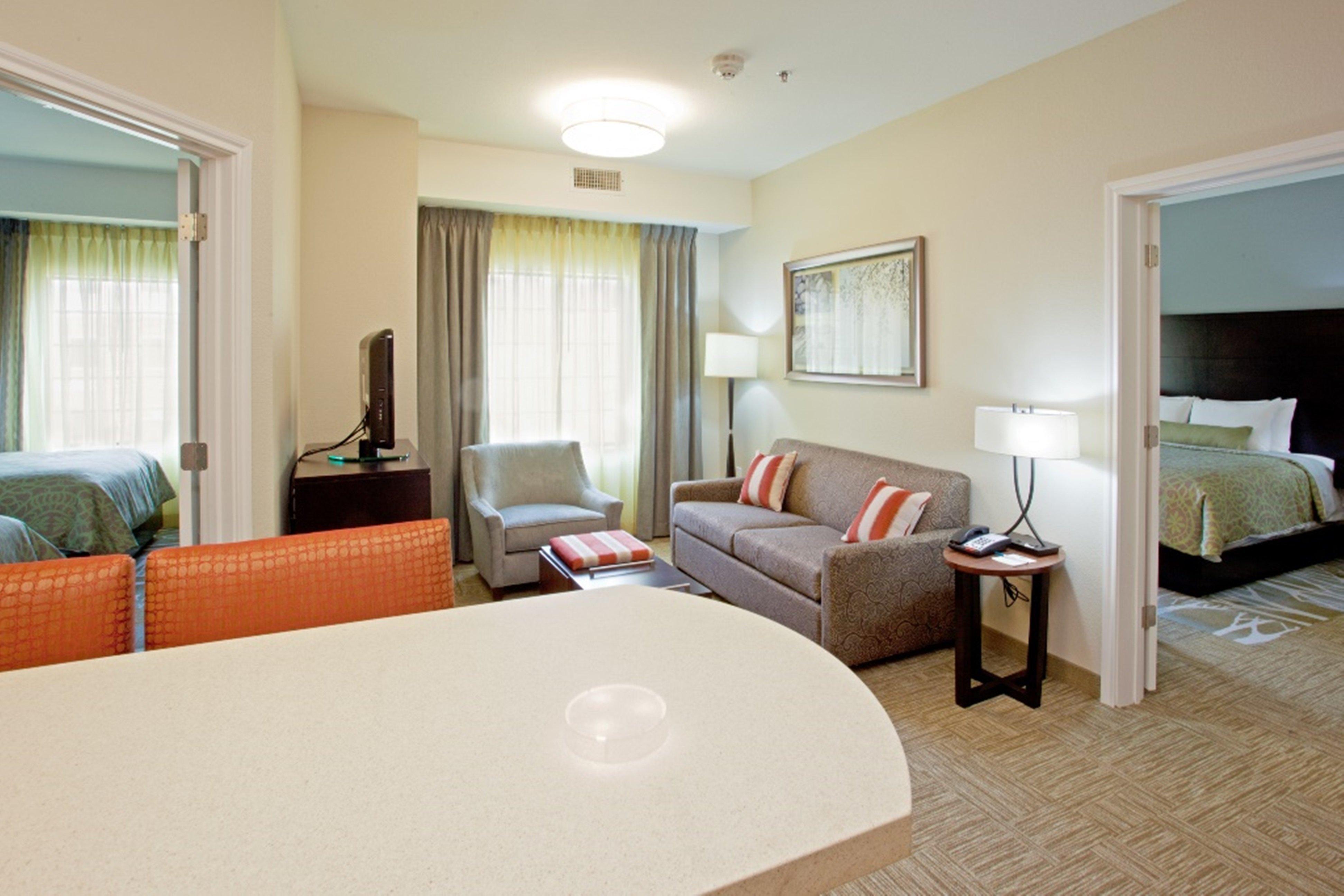 Staybridge Suites Dearborn By Ihg מראה חיצוני תמונה