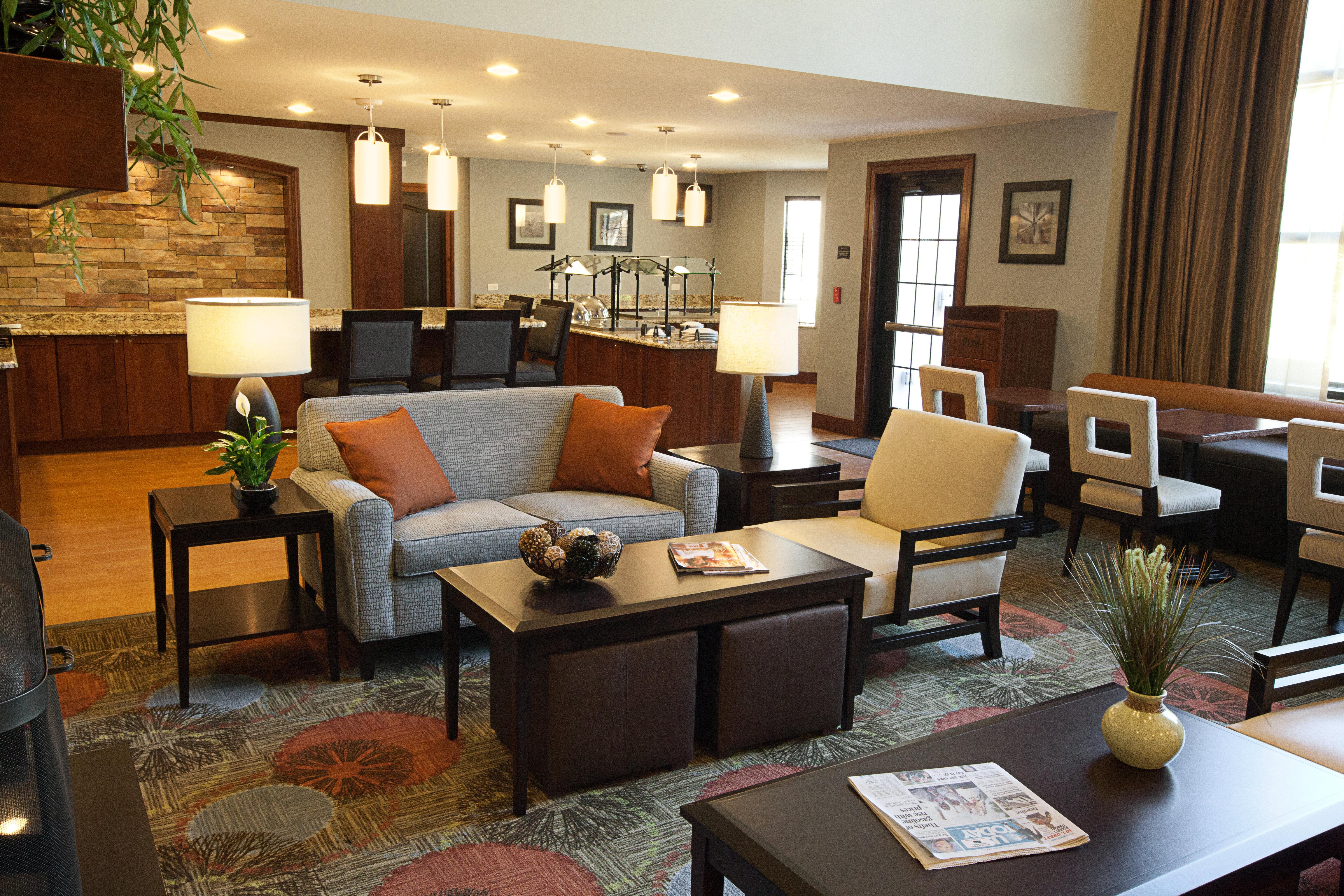 Staybridge Suites Dearborn By Ihg מראה חיצוני תמונה